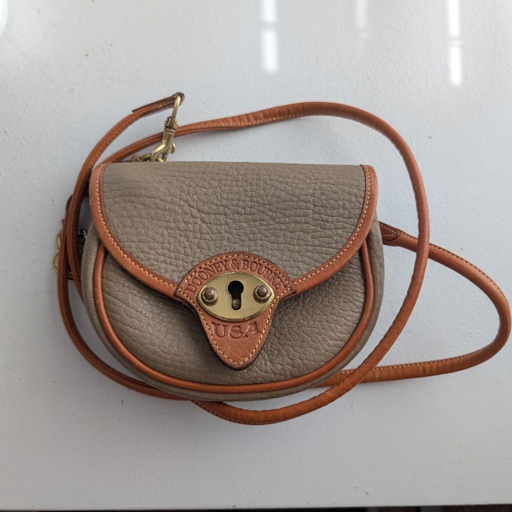 Dooney & Bourke Tan and Brown Leather Crossbody Bag Vintage All Weather